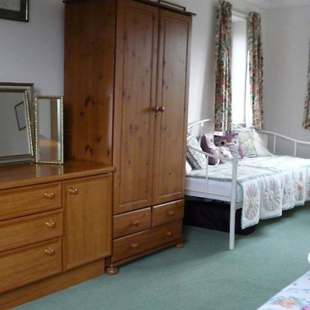 Bramley Cottage Holidays 奇切斯特 外观 照片